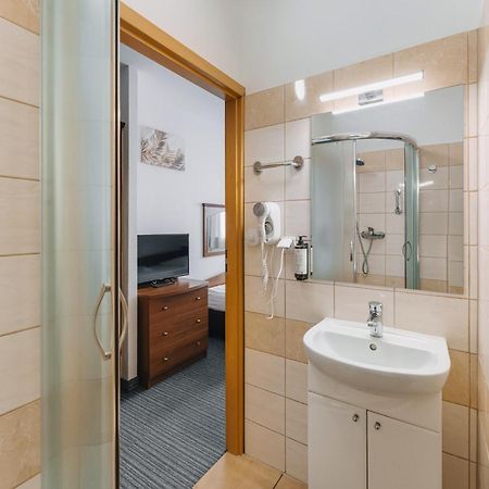 Hotel Tanzanit Jesiona Екстер'єр фото
