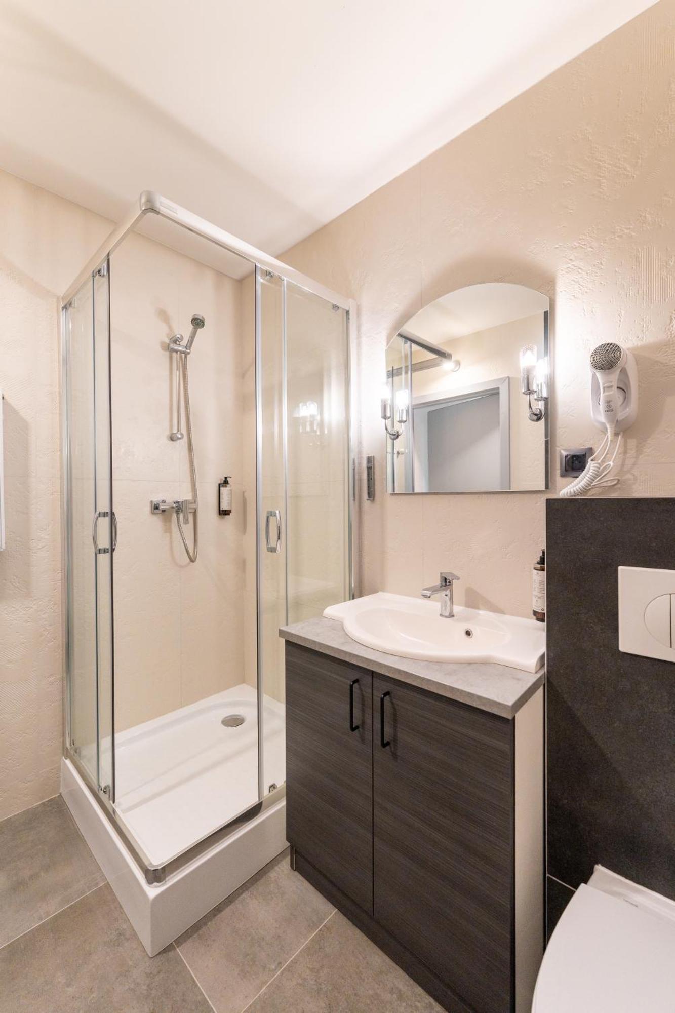 Hotel Tanzanit Jesiona Екстер'єр фото