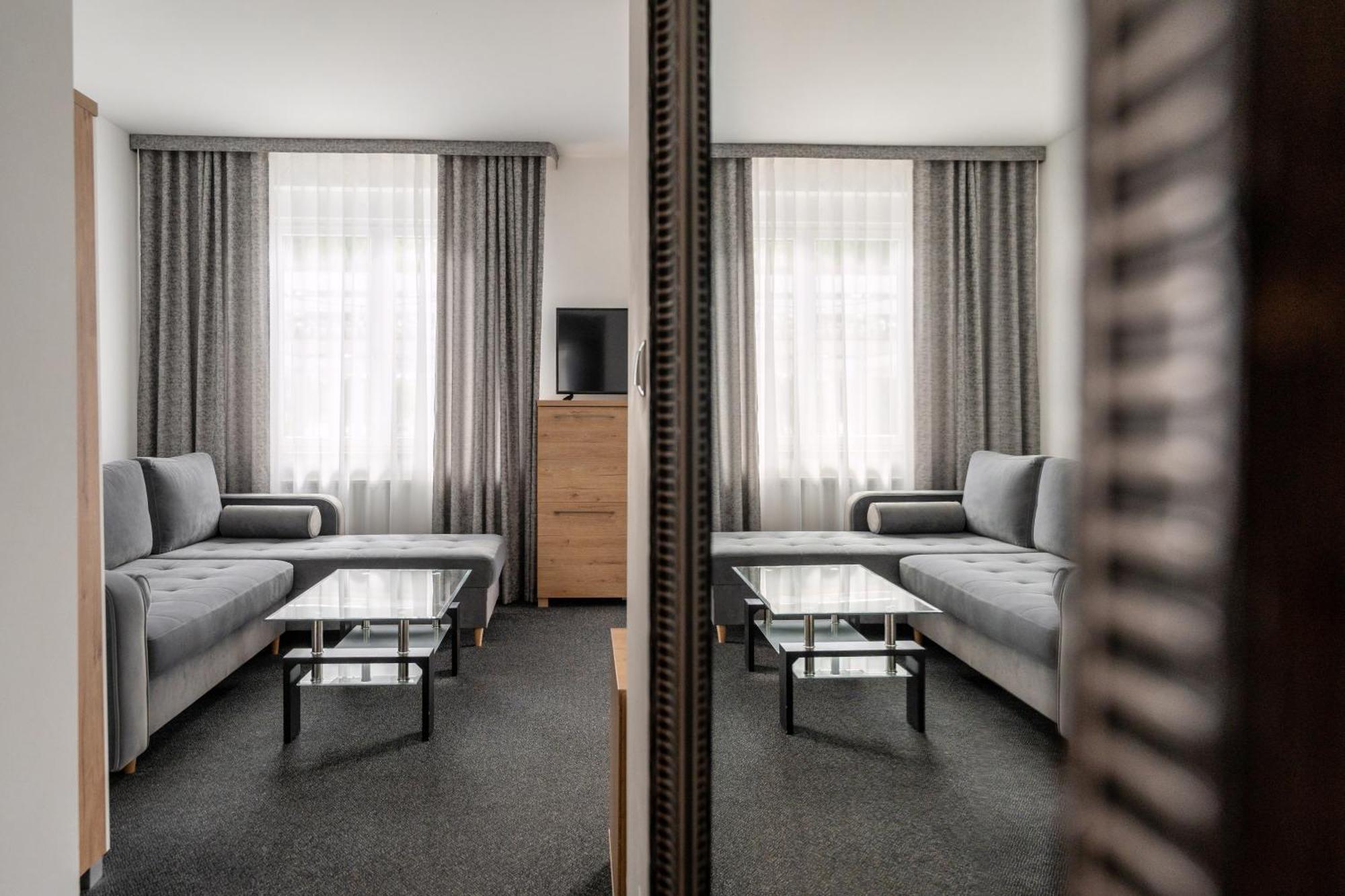 Hotel Tanzanit Jesiona Екстер'єр фото