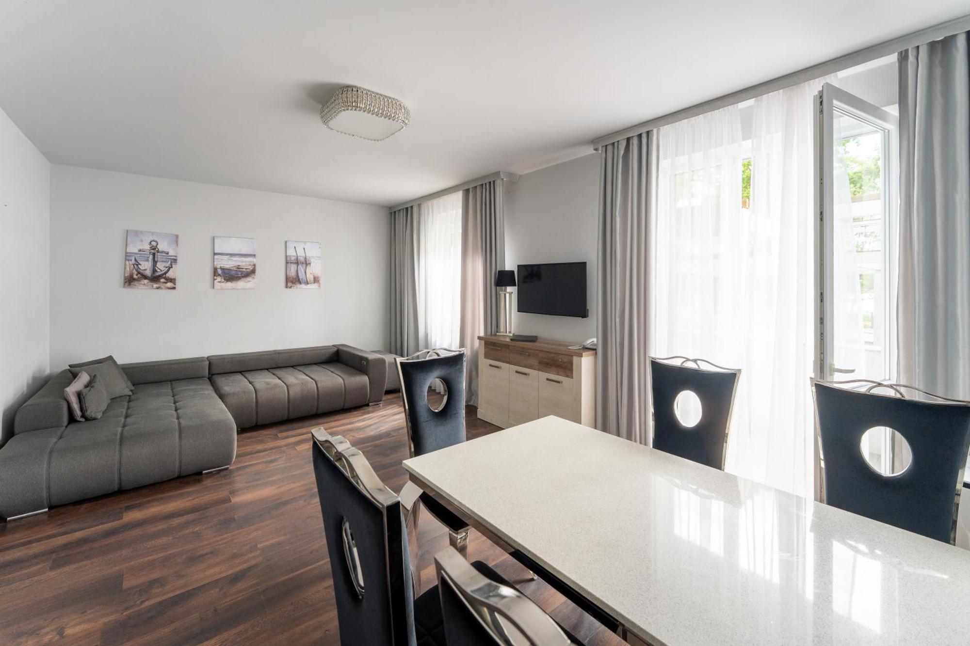 Hotel Tanzanit Jesiona Екстер'єр фото